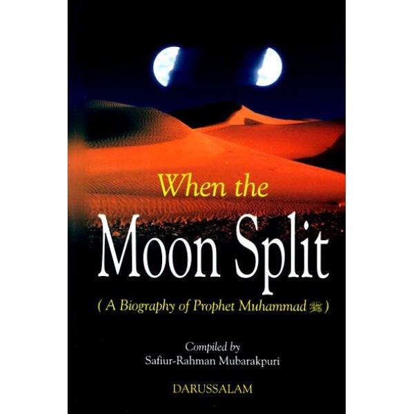 When The Moon Split - Black Print Edition / Hardback - English Book